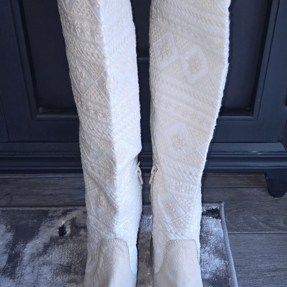 Free People Bren Textile Slouch Boots Embroidered Ivory Size 39=9 🤍🤍 - Picture 3 of 10